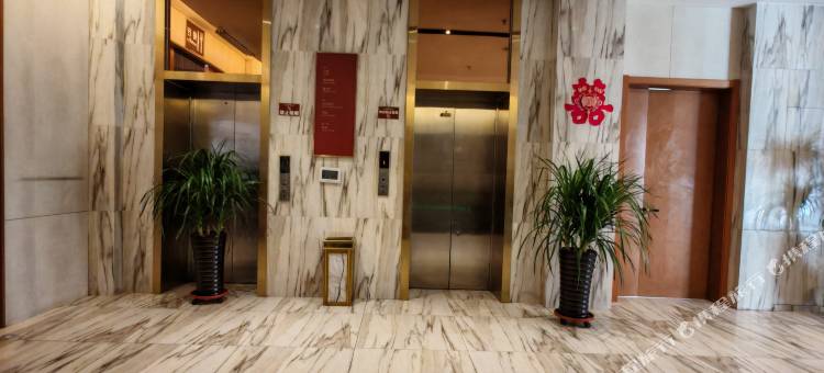 囊谦胜地酒店图片