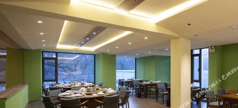 桦树林·伴山观景侘寂美学Villa度假民宿(五爷庙殊像寺店)图片