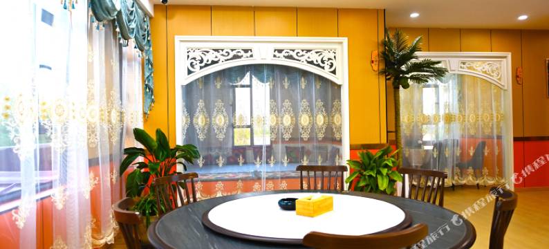 霍城紫海澜庭民宿(解忧公主薰衣草农场店)图片