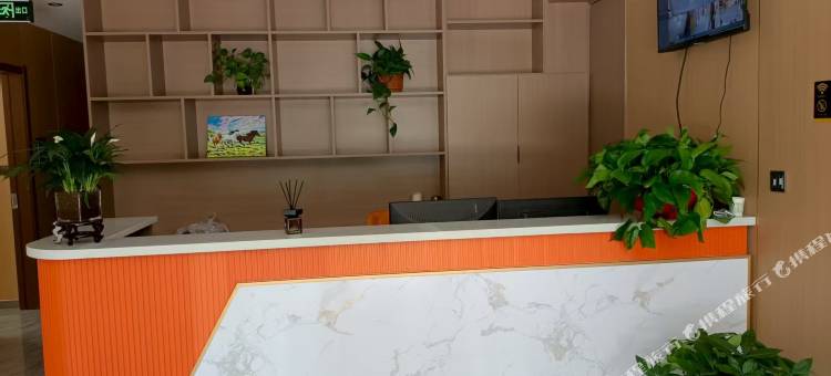 欧曼快捷酒店(西宁曹家堡机场店)图片