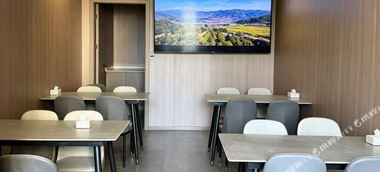 威海智晨酒店(韩乐坊店)图片