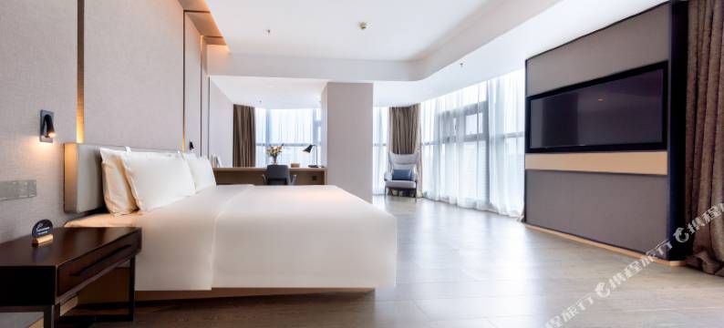 武汉大学八一路亚朵酒店图片