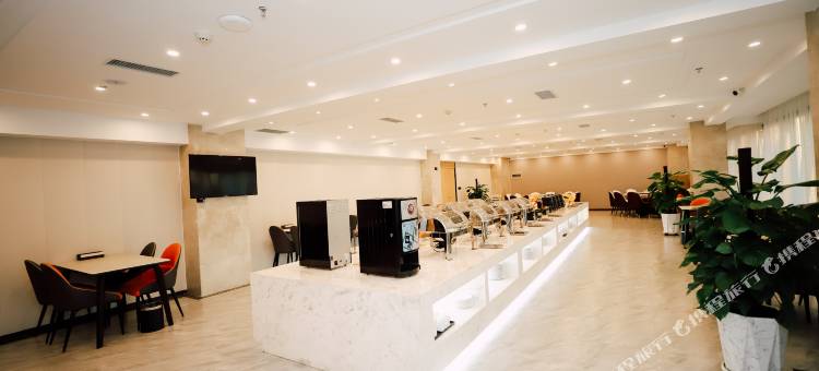 格雅酒店(白城洮北火车站店)图片