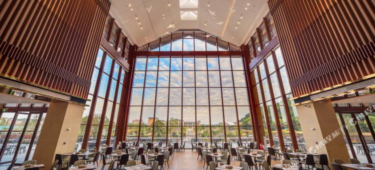 新兴翔顺金水台温泉小镇图片