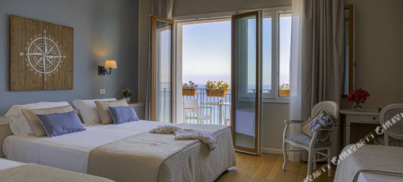 蓬塔诺德伊斯特酒店(Hotel Punta Nord Est)图片