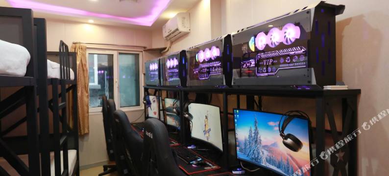 泓瑞电竞酒店(于洪广场地铁站店)图片