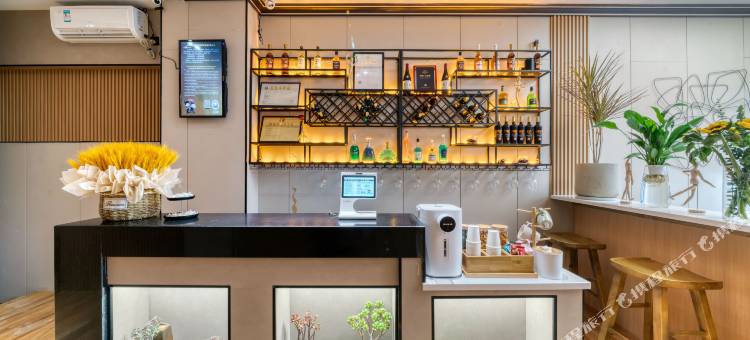 如家睿柏.云酒店(良渚遗址公园瓶窑广场店)图片