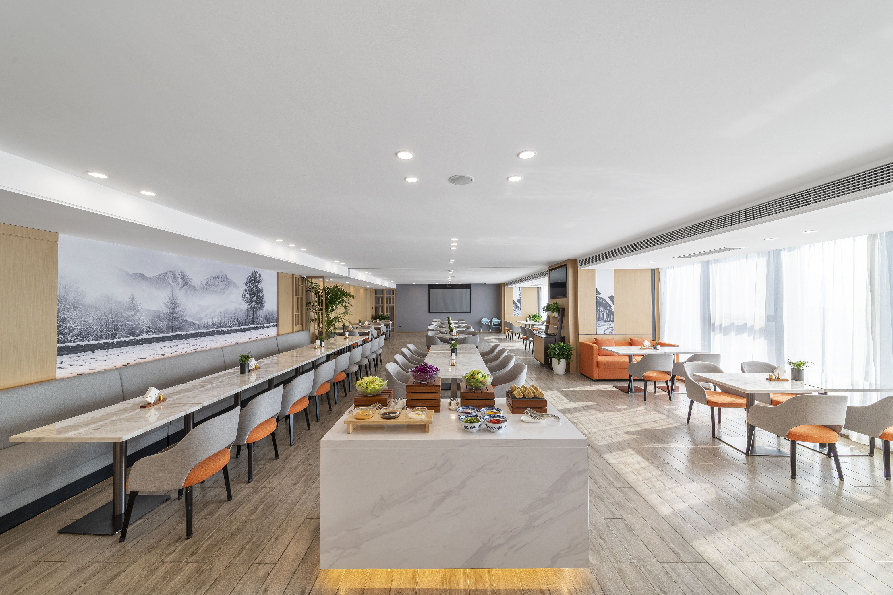 Ya'an Times Tianjie Atour Hotel Over view