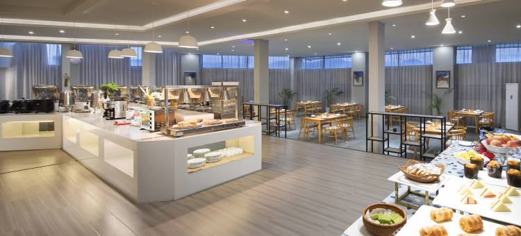 逸尚东方酒店(西昌邛海湿地店)图片