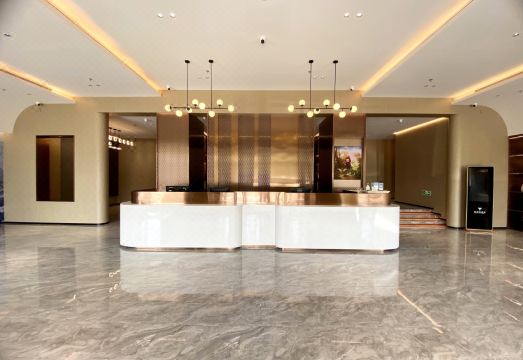 Baiyaduo Hotel (Dalian Xi'an Road) Hotel Overview