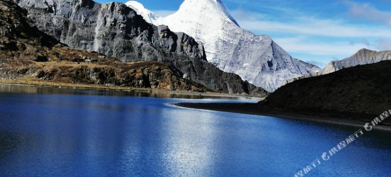 稻城亚丁郎修民居客栈图片