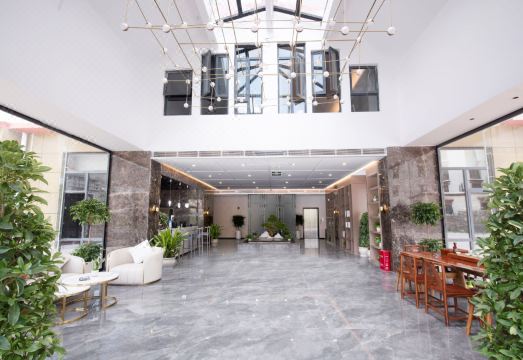 Mangkang Rumei Town Yunshan River Impression HotelHotel Overview