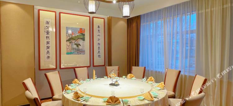 金宝瑞纳大酒店(金宝国际汽车城潍坊火车站店)图片