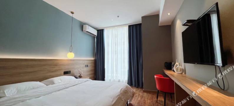 汉龙亦云酒店(华新步步高店)图片