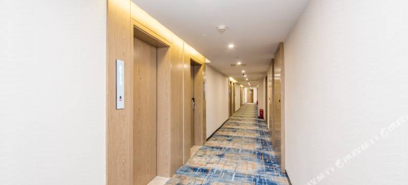 宜尚酒店(长沙岳麓山湖大财院校区店)图片