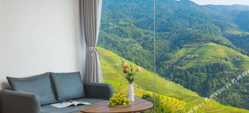 龙脊梯田畔山渡全景民宿(西山韶乐千层天梯观景台店)图片