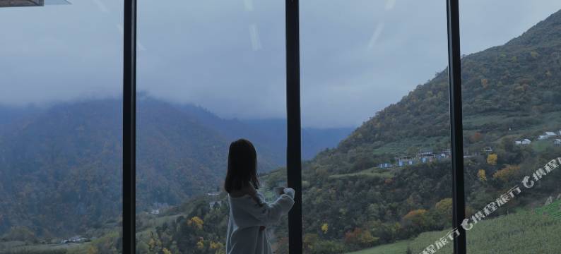 达瓦更扎·神山大酒店图片