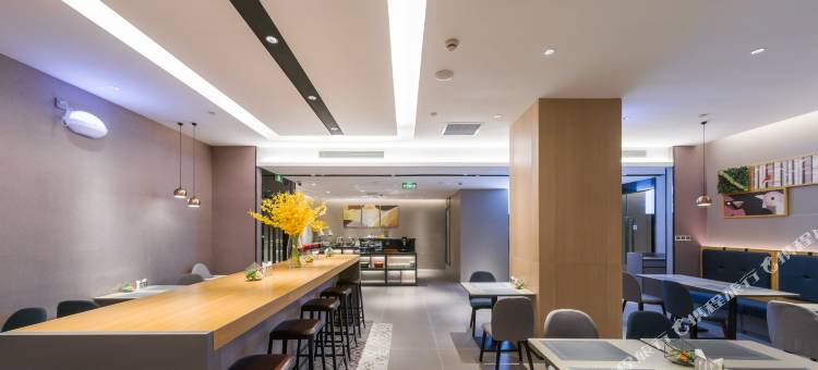 如家商旅酒店(镇江苏宁广场永安路美食街店)图片