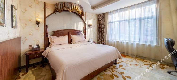 德惠怡美小镇假日酒店(住邦城市广场店)图片