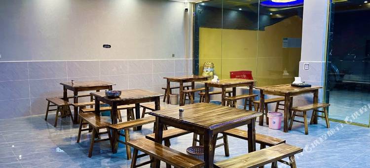 玛娜茶金酒店图片