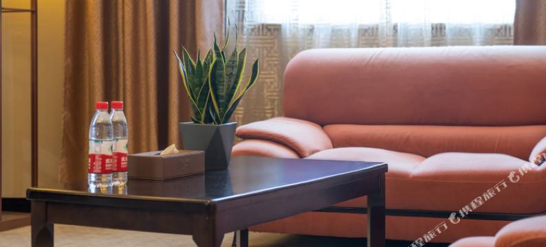 婺源瑞怡星江湾假日酒店(弦高古城朱子步行街店)图片