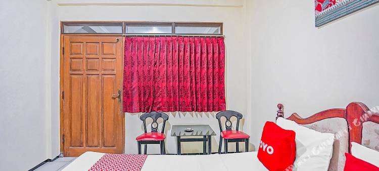 OYO 90132莱雅马斯酒店(Hotel Lie Mas Prigen Pasuruan Mitra RedDoorz)图片