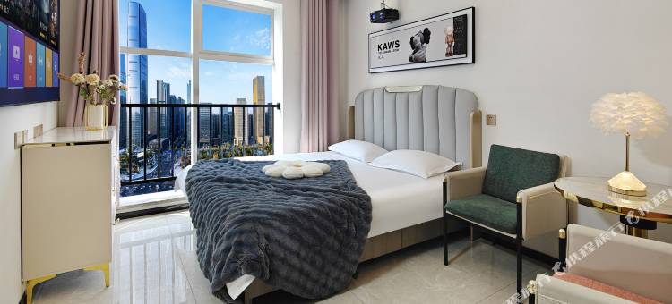 阿龙的家庭影音民宿(体育场地铁站店)图片