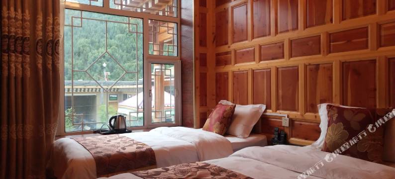 阿坝旭热盛民宿图片