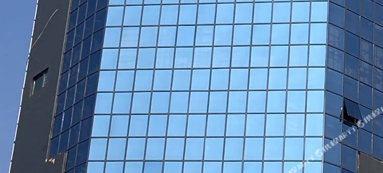 凤求凰主题酒店(新泰不夜城店)图片