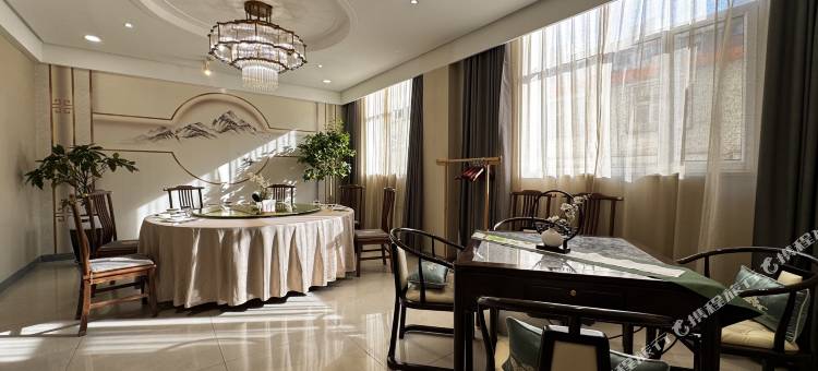 宁武华美酒店图片