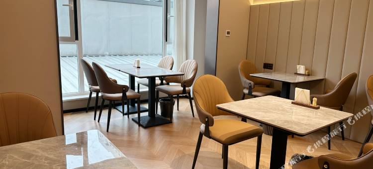 柏漫臻悦酒店(运城条山东街金都汇店)图片