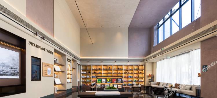 杭州建德新安江风景区新安东路亚朵酒店图片