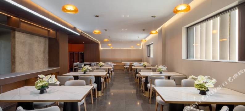 铂雅云尚酒店(龙口通海路保利广场摩天轮店)图片