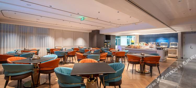 美豪R酒店(德令哈海子诗歌陈列馆店)图片