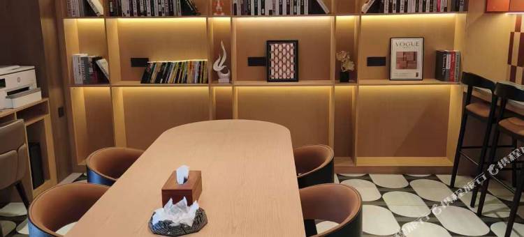云枫设计酒店(麻涌站店)图片
