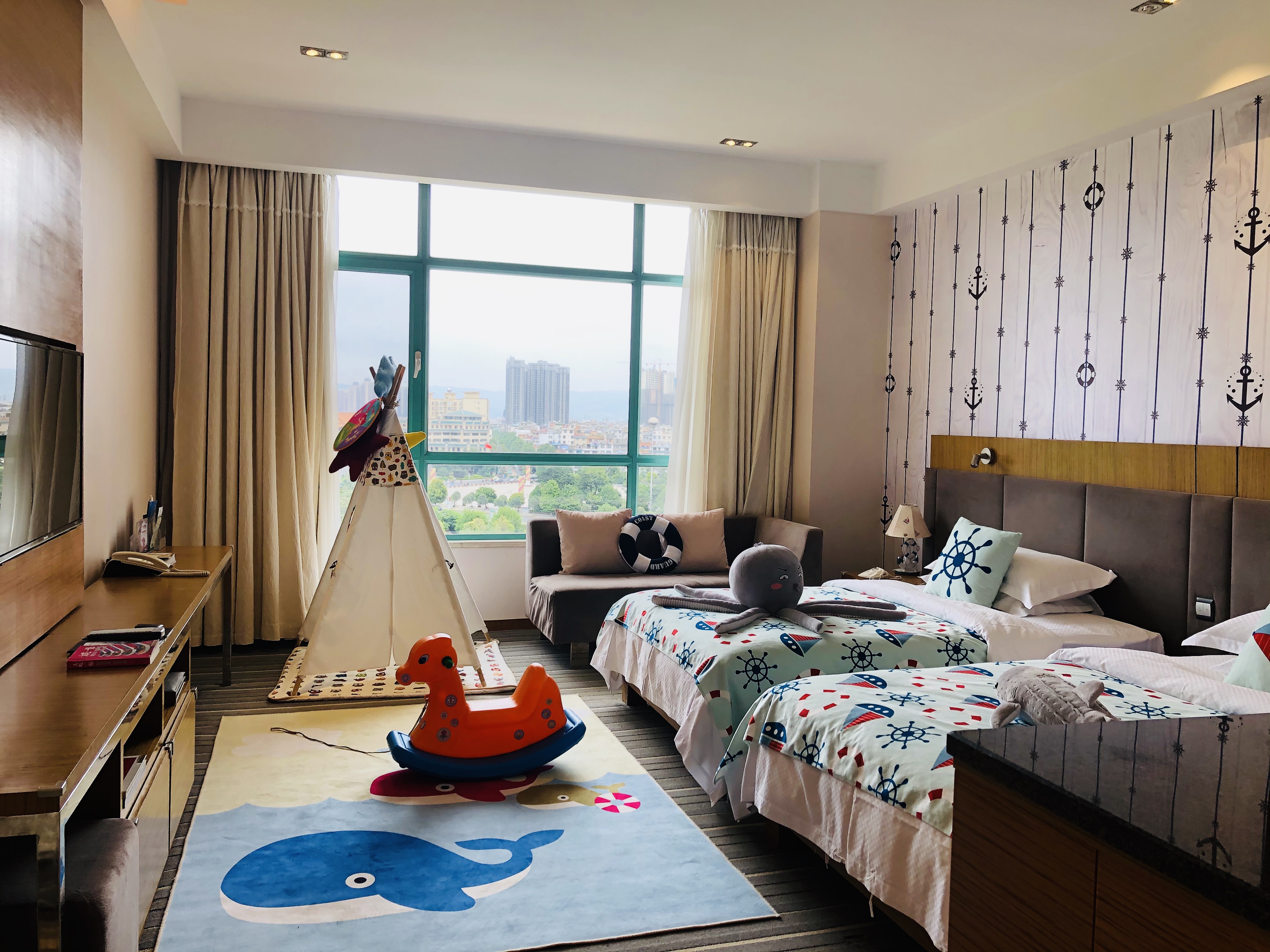 Guanfang Hotel QujingOver view