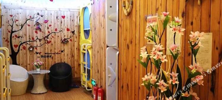 青岛天舒太空舱客栈(凯德广场清江路地铁站店)图片