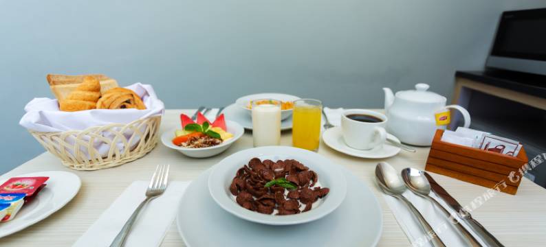 派萨塞米亚克生活旅馆(Paisa Seminyak Living)图片