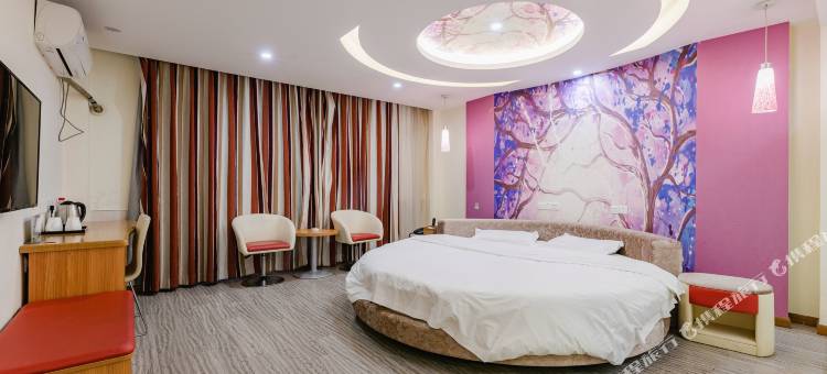 逸居商务电竞酒店(信阳商城花园路店)图片