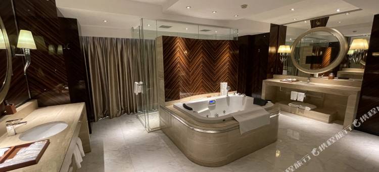 龙川东方名源酒店图片