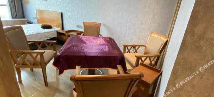 锌宏咖啡酒店(南充高坪万达广场店)图片