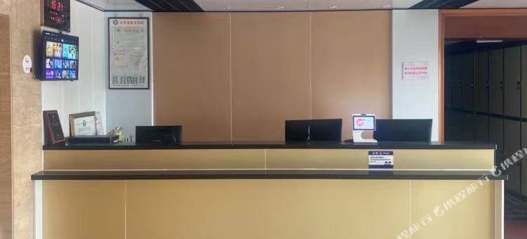 如家派柏·云酒店(青岛海水浴场中山公园地铁站店)图片
