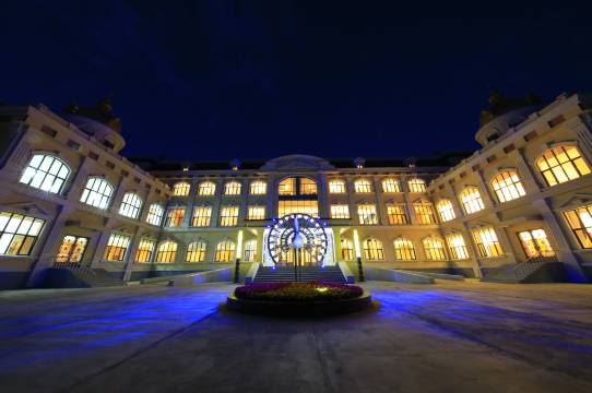 漠河蓝孔雀酒店(北极村店)图片