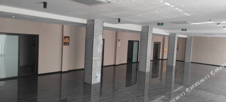 盐边卿云酒店图片