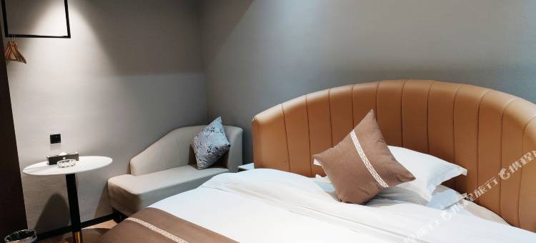 金禧大酒店(岳阳县南站店)图片