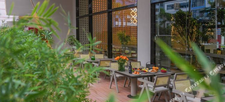 深圳宝安机场RANZ兰兹国际酒店图片