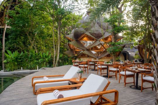 What are the prices for 2-bedroom loft apartments with pools near Lagos ... - Eco Luxury Rentals