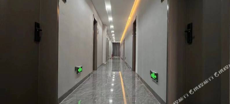 启航酒店图片