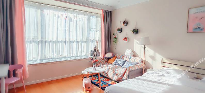 文汇巨幕影音公寓(天津站店)图片