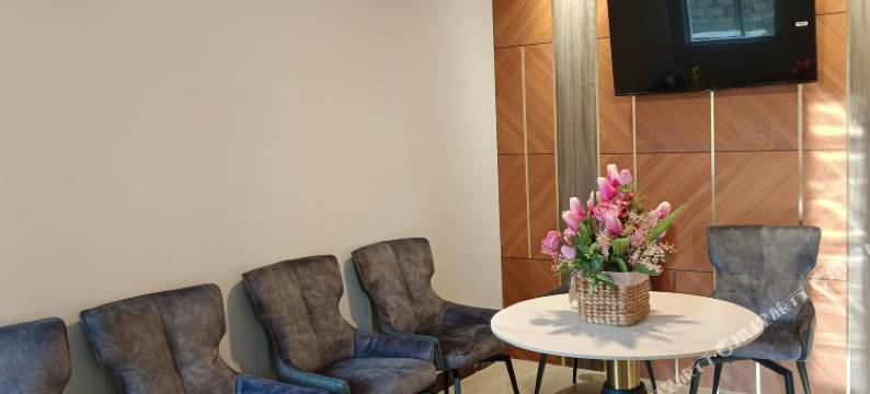 D'Ninety Six Inn图片